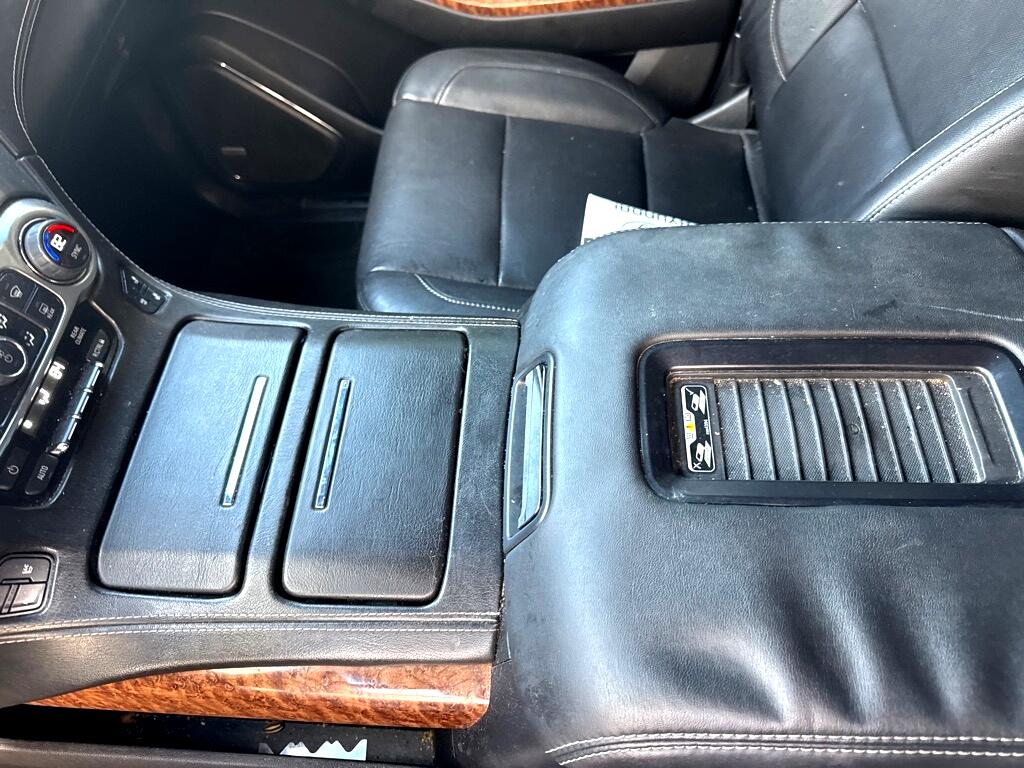 Chevrolet Suburban 2WD 4dr LTZ 2015