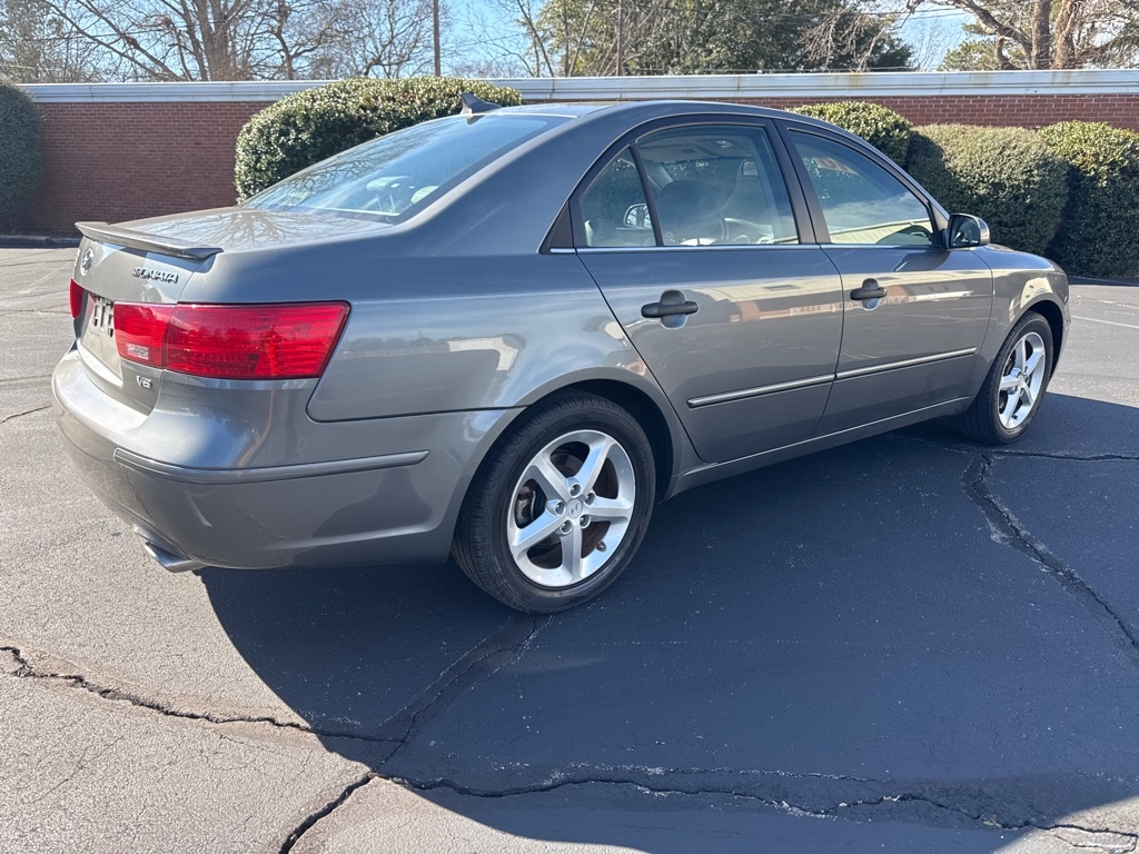 Hyundai Sonata 4dr Sdn V6 Auto SE 2010