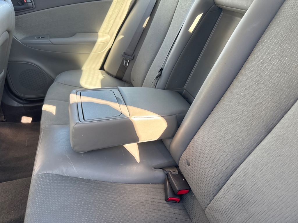 Hyundai Sonata 4dr Sdn V6 Auto SE 2010