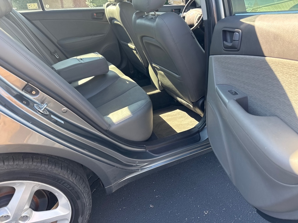 Hyundai Sonata 4dr Sdn V6 Auto SE 2010