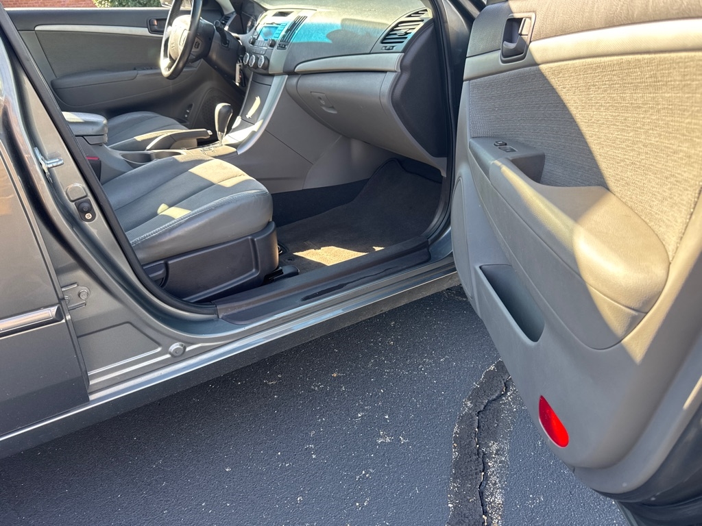 Hyundai Sonata 4dr Sdn V6 Auto SE 2010