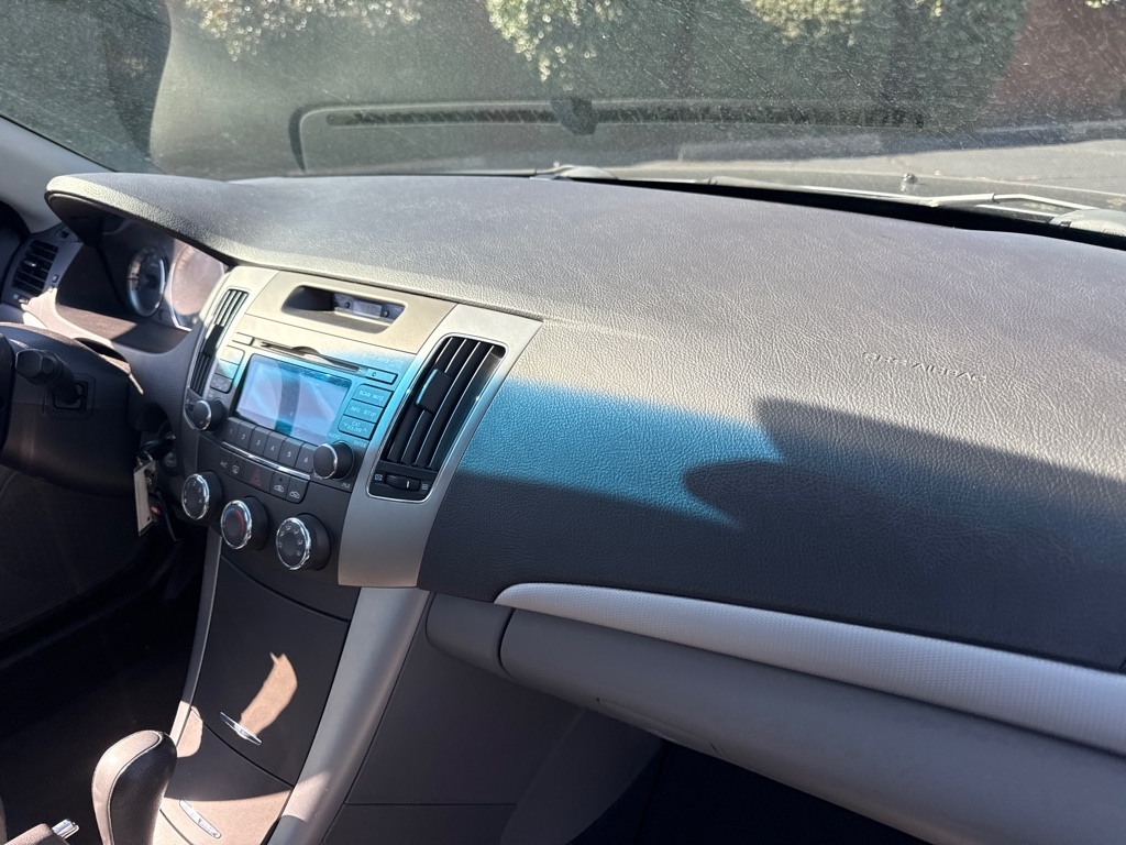 Hyundai Sonata 4dr Sdn V6 Auto SE 2010