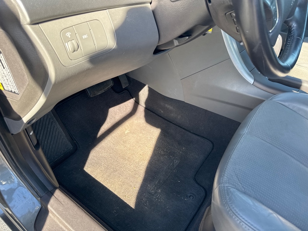 Hyundai Sonata 4dr Sdn V6 Auto SE 2010