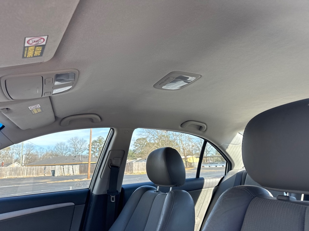 Hyundai Sonata 4dr Sdn V6 Auto SE 2010