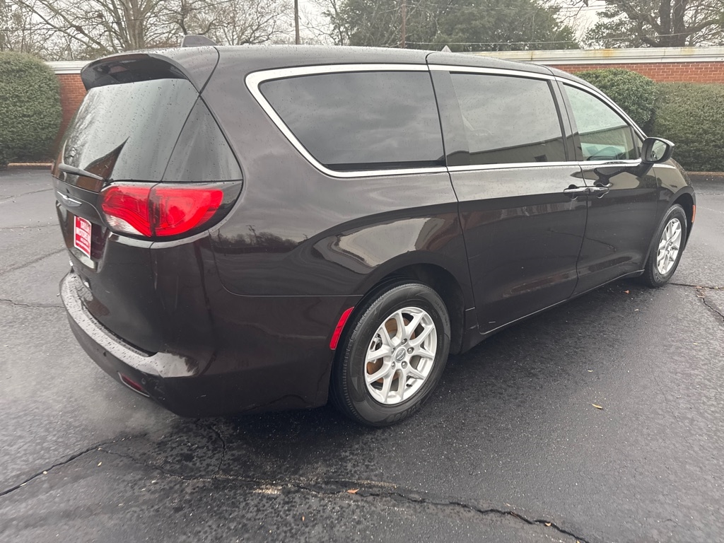 Chrysler Pacifica Touring FWD 2017