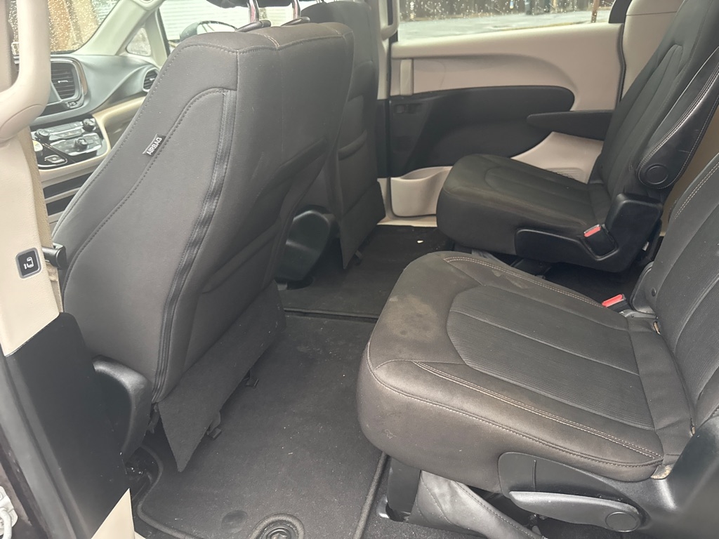 Chrysler Pacifica Touring FWD 2017