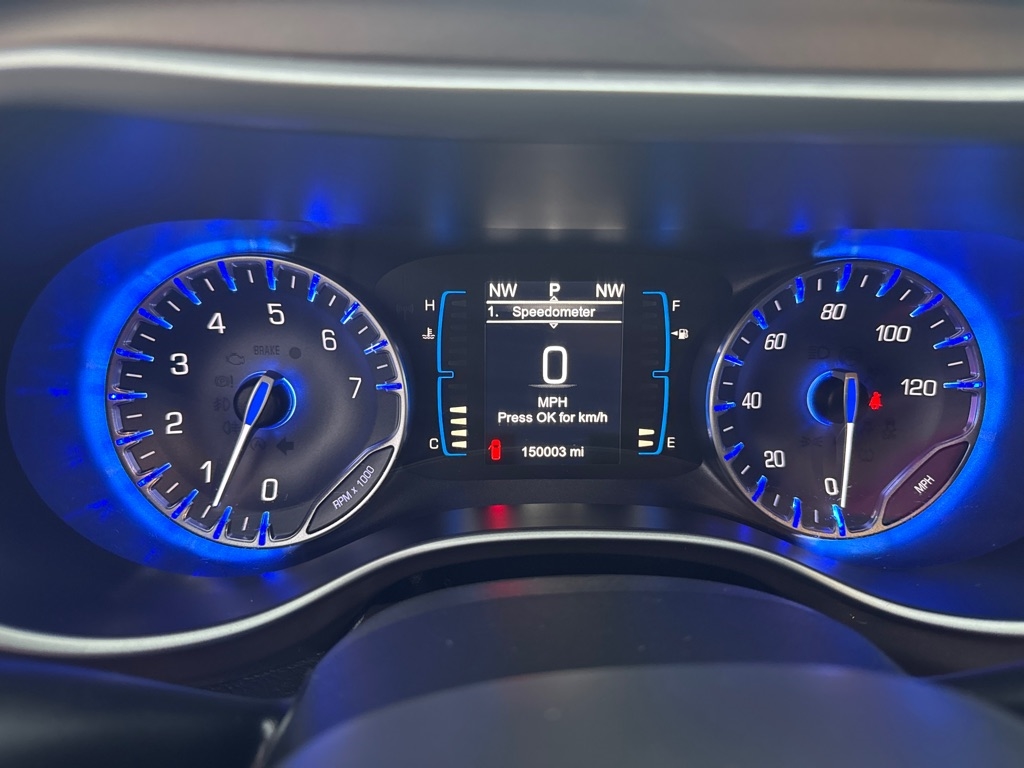 Chrysler Pacifica Touring FWD 2017