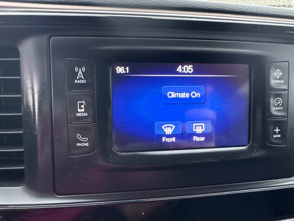 Chrysler Pacifica Touring FWD 2017