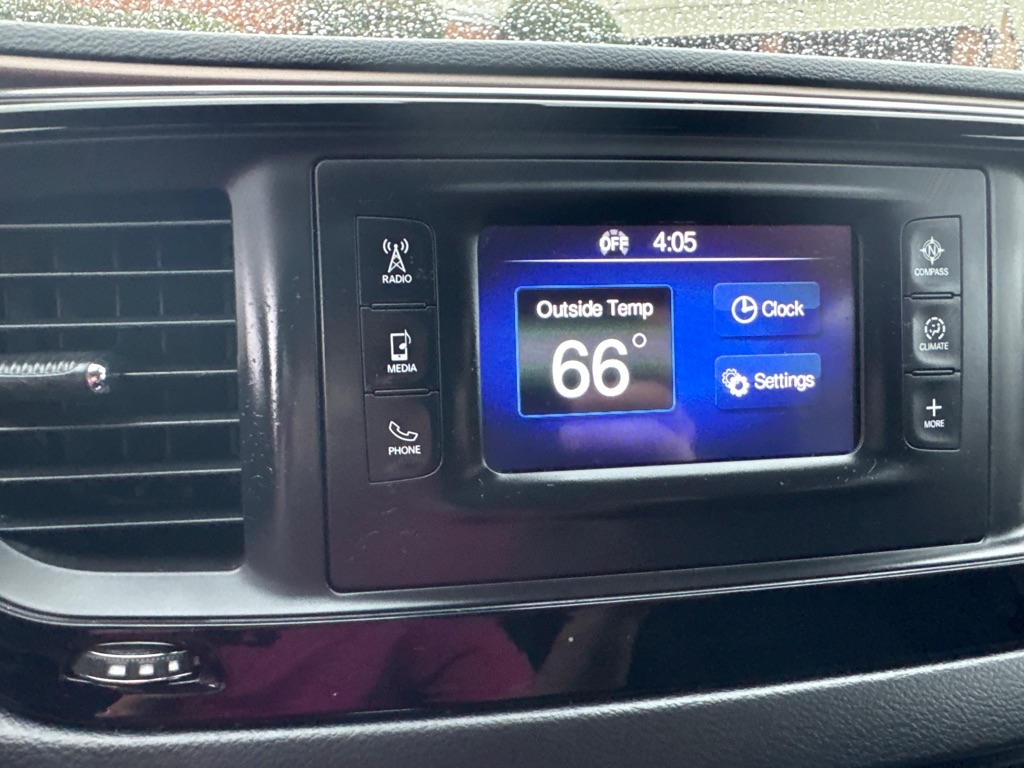 Chrysler Pacifica Touring FWD 2017