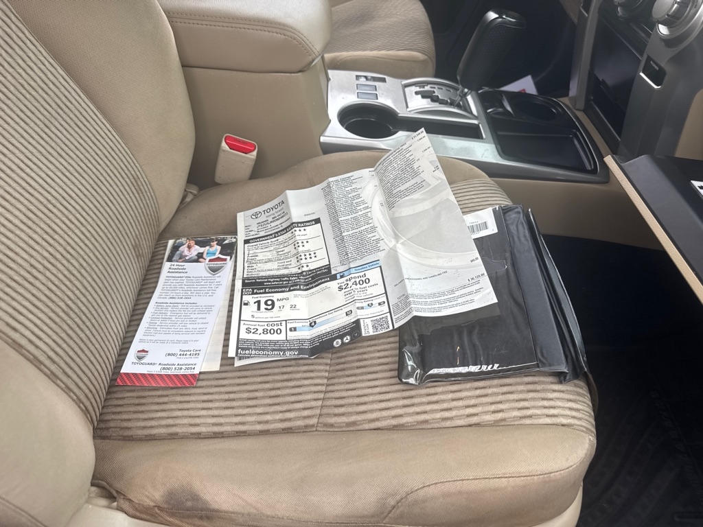 Toyota 4Runner RWD 4dr V6 Limited (Natl) 2013