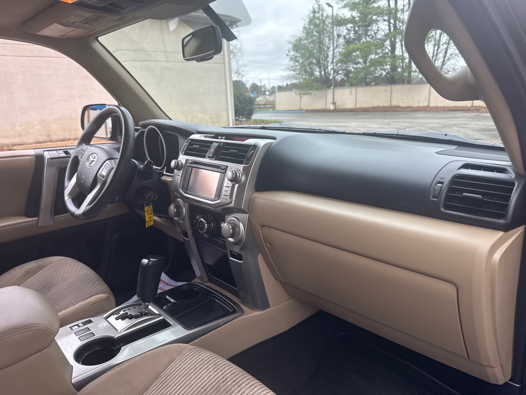 Toyota 4Runner RWD 4dr V6 Limited (Natl) 2013