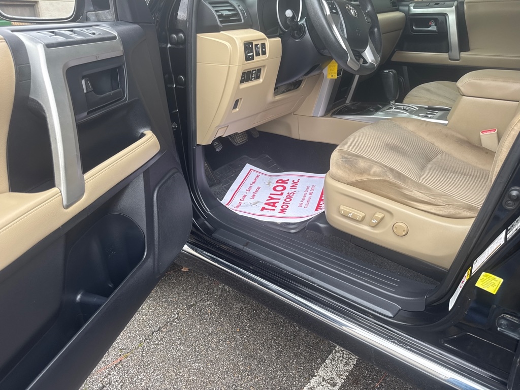 Toyota 4Runner RWD 4dr V6 Limited (Natl) 2013