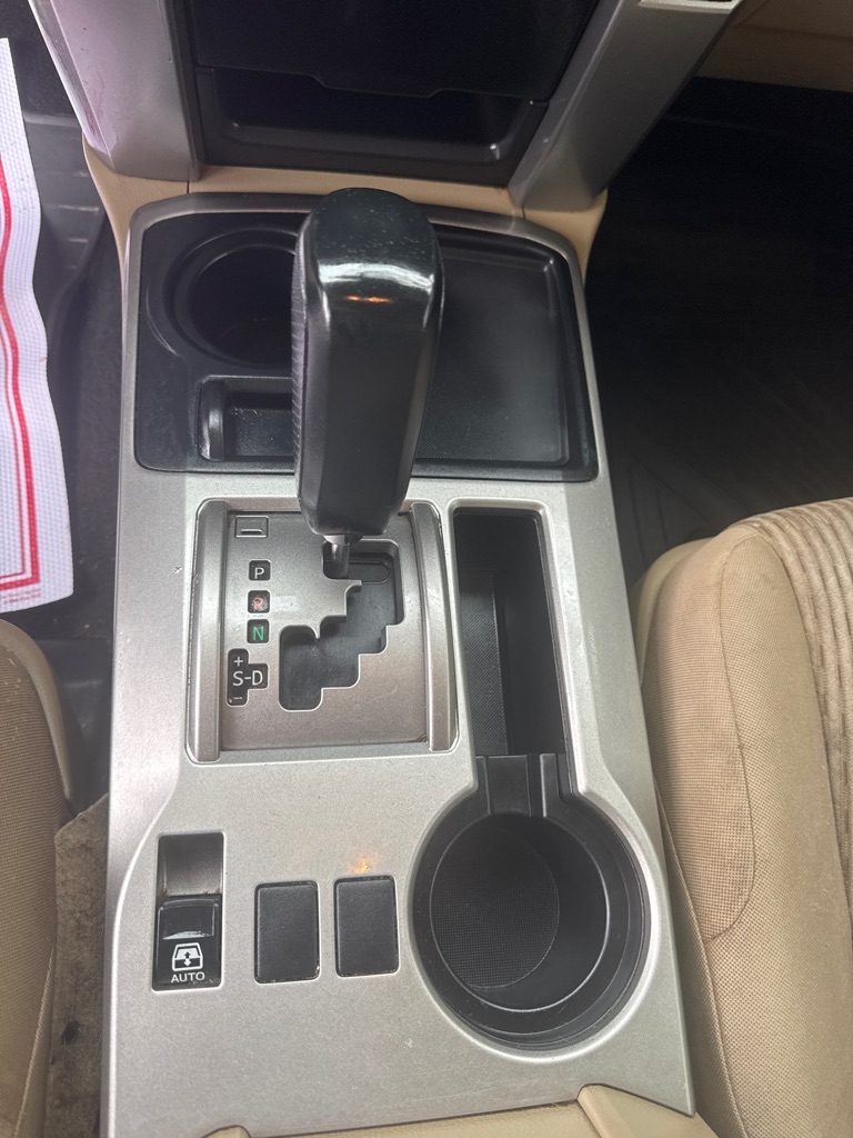 Toyota 4Runner RWD 4dr V6 Limited (Natl) 2013