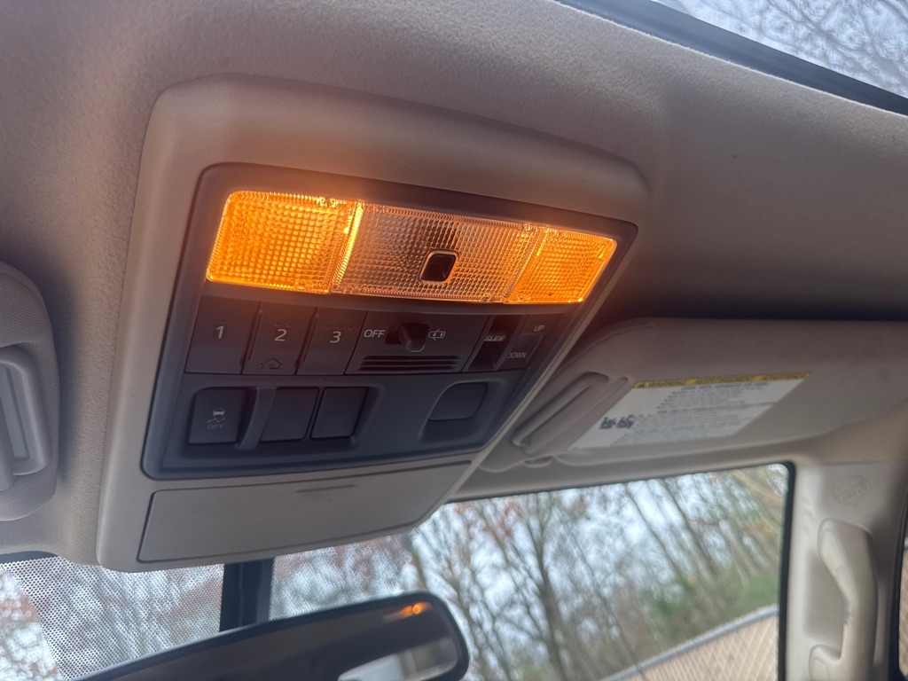 Toyota 4Runner RWD 4dr V6 Limited (Natl) 2013