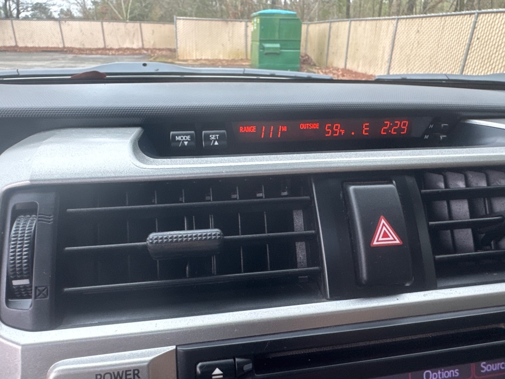 Toyota 4Runner RWD 4dr V6 Limited (Natl) 2013