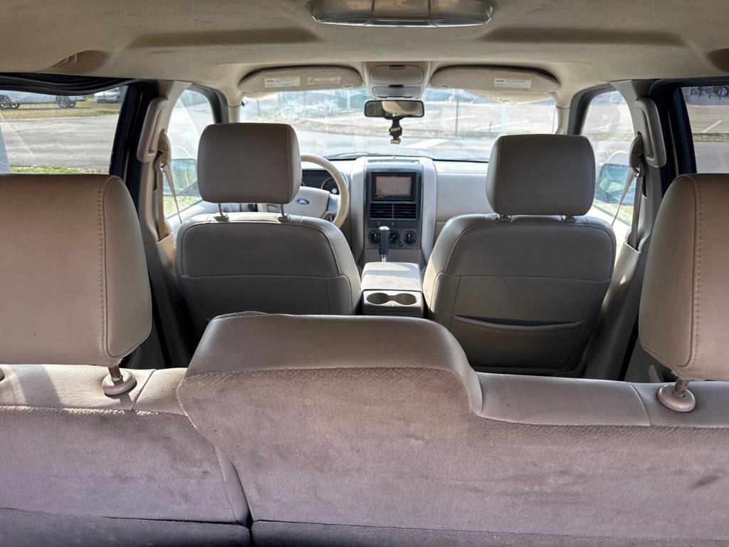 Ford Explorer 4dr 114" WB 4.0L XLT 2006