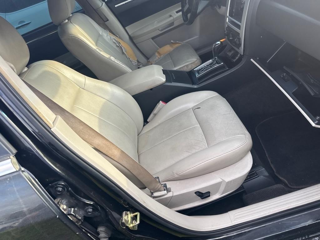 Chrysler 300 4dr Sdn 300 Touring 2006