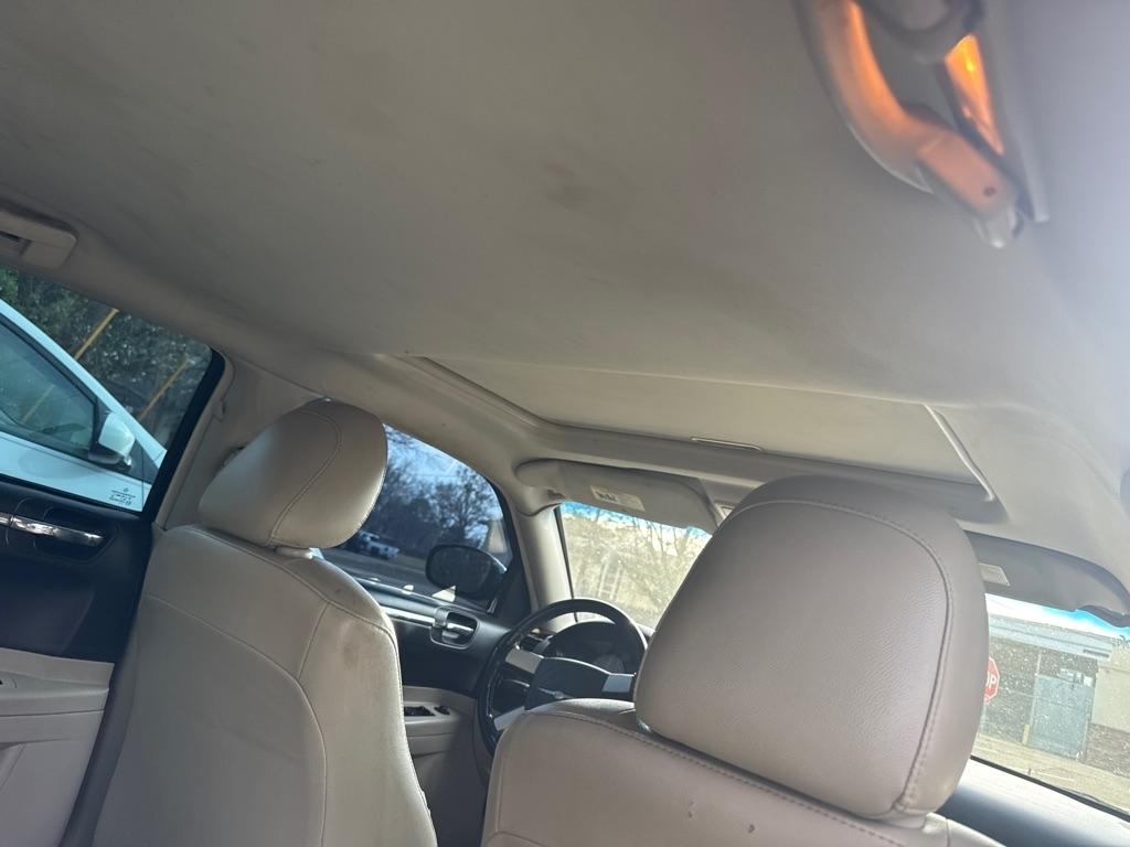 Chrysler 300 4dr Sdn 300 Touring 2006