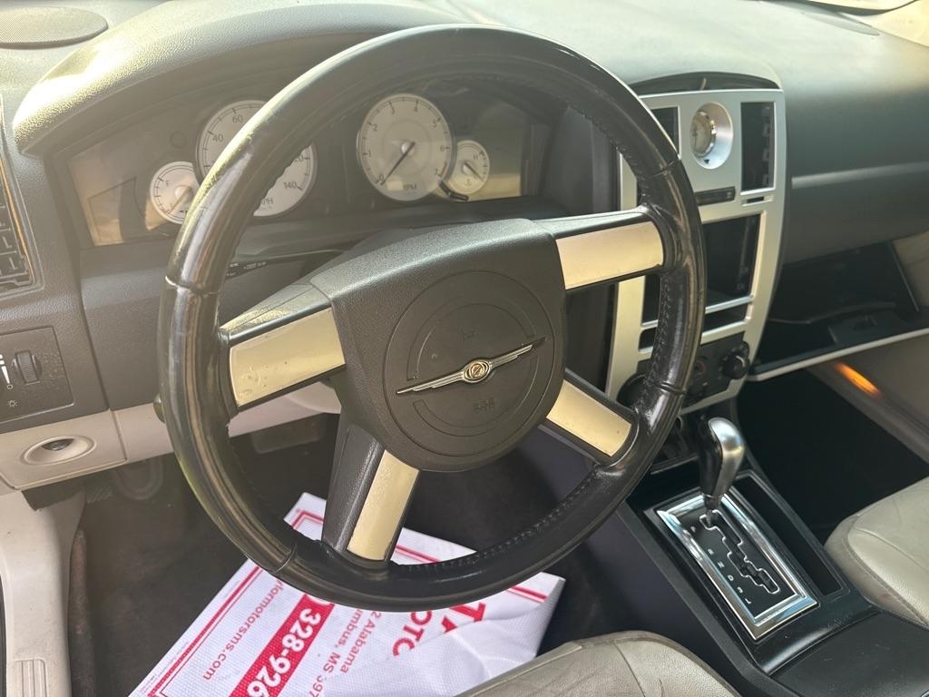 Chrysler 300 4dr Sdn 300 Touring 2006