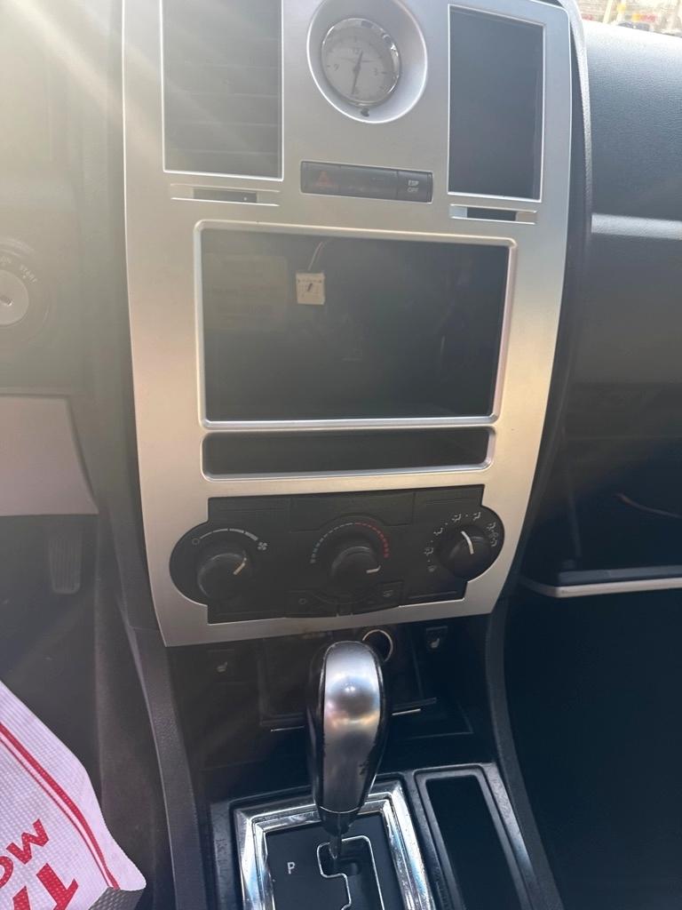 Chrysler 300 4dr Sdn 300 Touring 2006