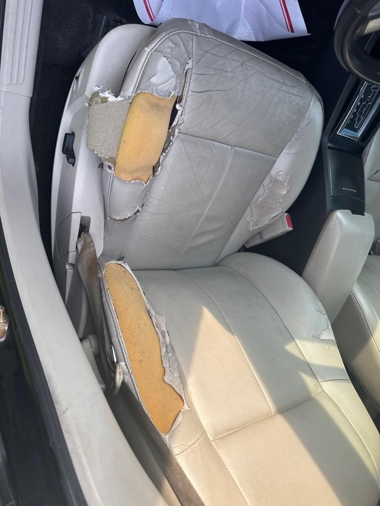 Chrysler 300 4dr Sdn 300 Touring 2006