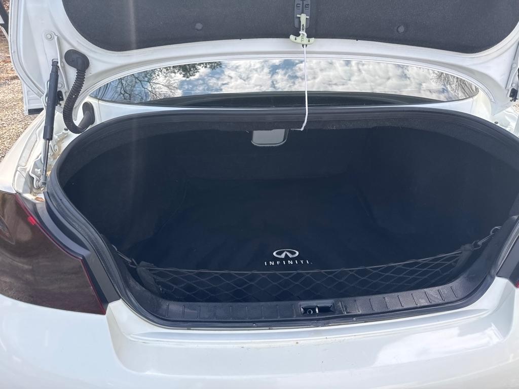 Infiniti G37 Sedan 4dr Journey RWD 2012