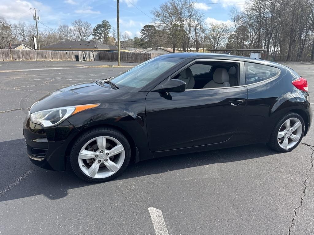 2013 Hyundai Veloster 3dr Cpe Man w/Gray Int