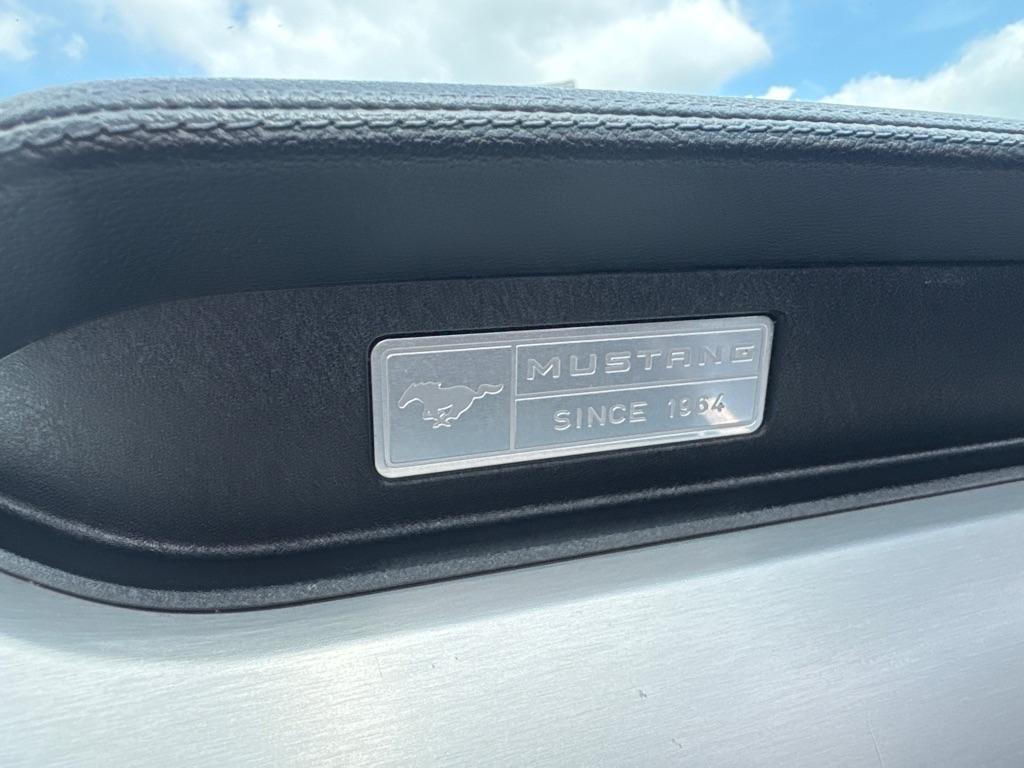 Ford Mustang EcoBoost Premium Convertible 2017