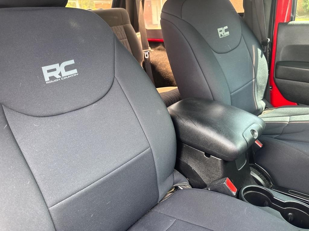 Jeep Wrangler 4WD 2dr Sport 2013