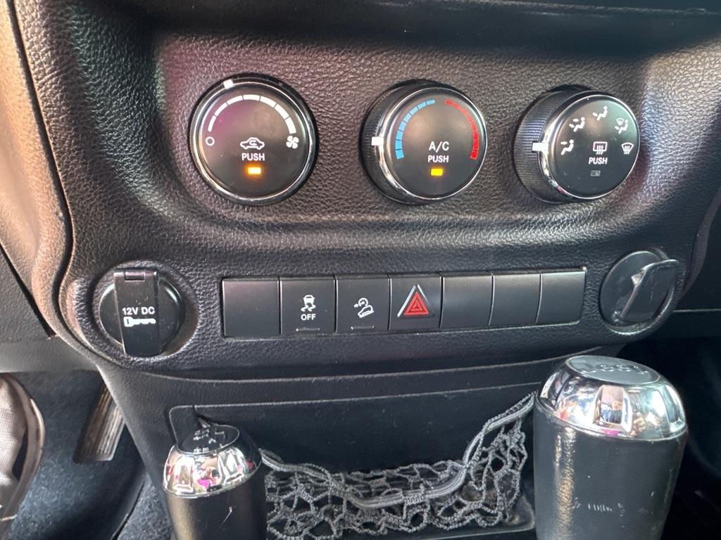 Jeep Wrangler 4WD 2dr Sport 2013