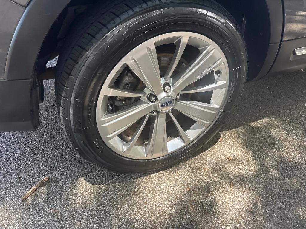 Ford Explorer Limited FWD 2019
