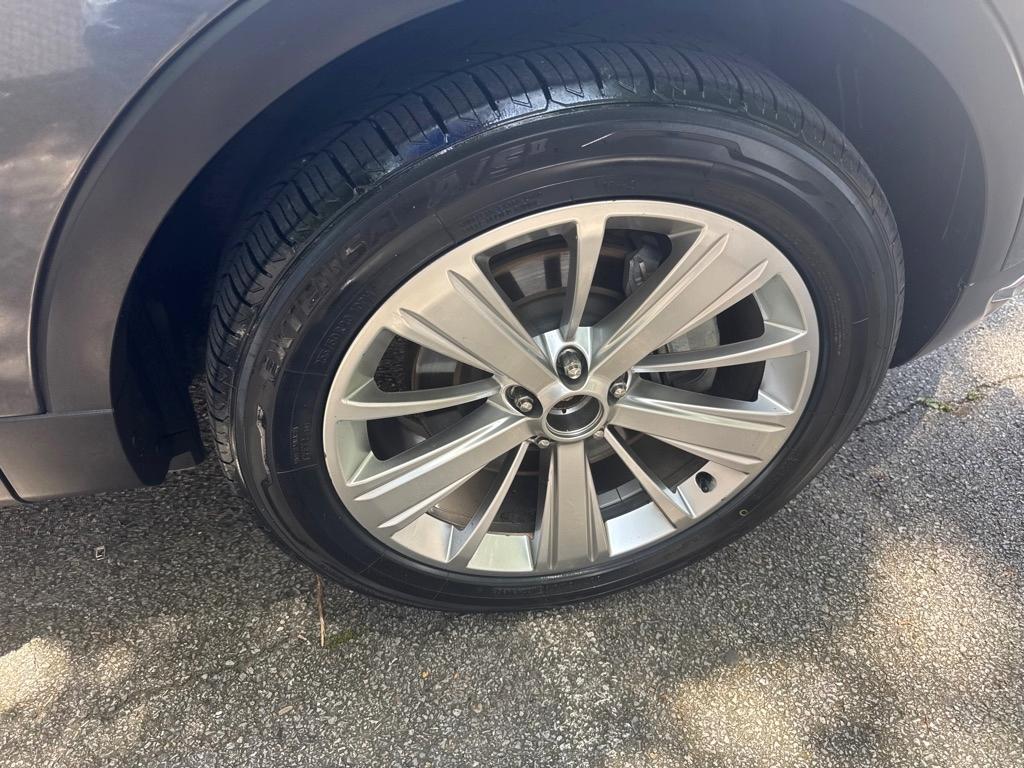 Ford Explorer Limited FWD 2019