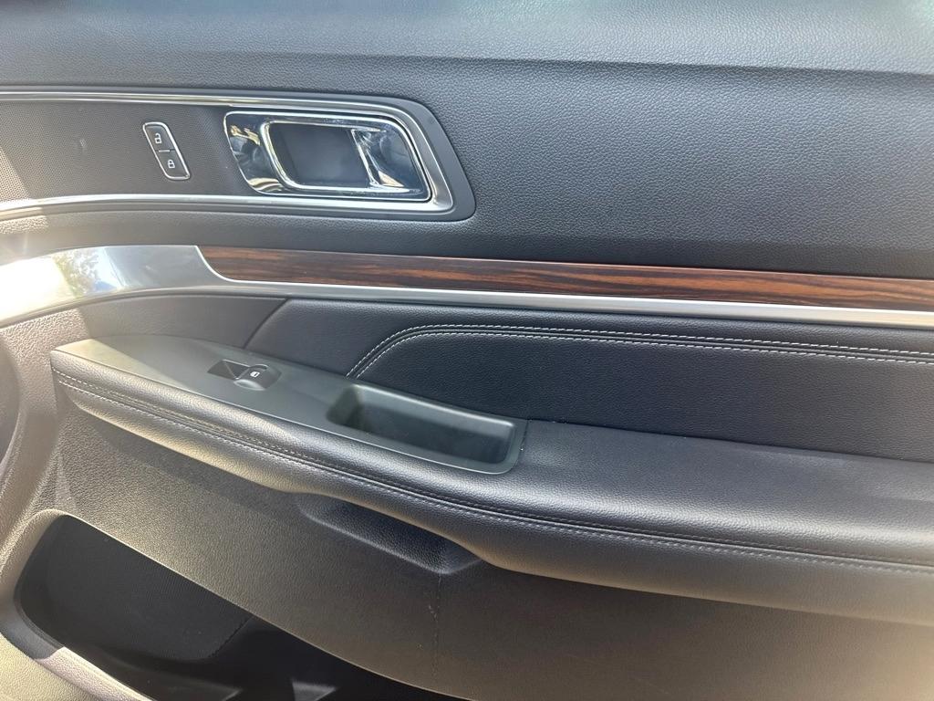 Ford Explorer Limited FWD 2019