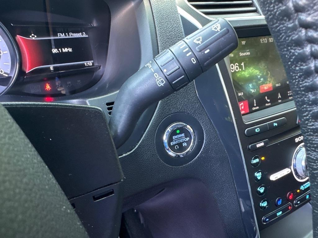Ford Explorer Limited FWD 2019
