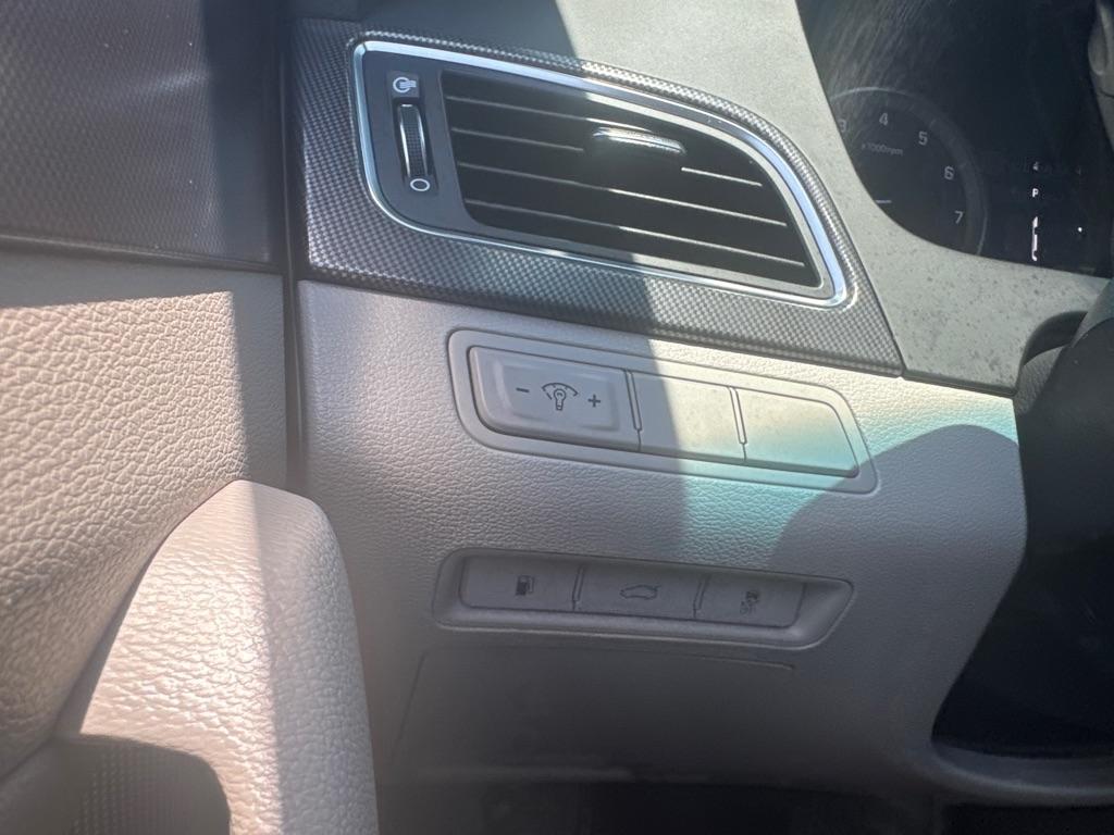 Hyundai Sonata Sport 2.4L 2017