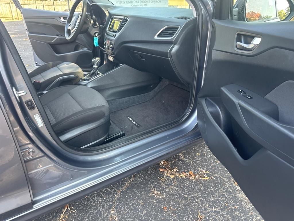 Hyundai Accent SE Sedan IVT 2020