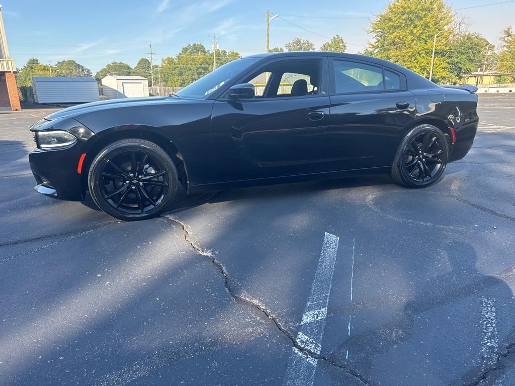 2017 Dodge Charger SE RWD