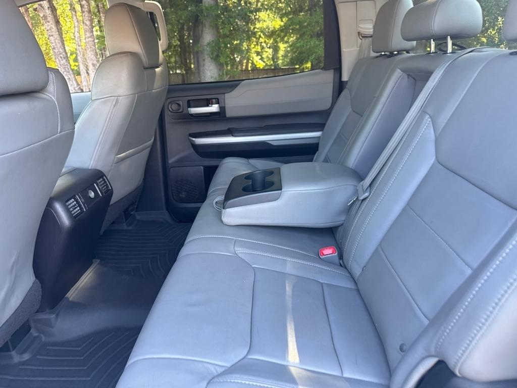 Toyota Tundra 2WD Truck CrewMax 5.7L V8 6-Spd AT LTD (Natl) 2015