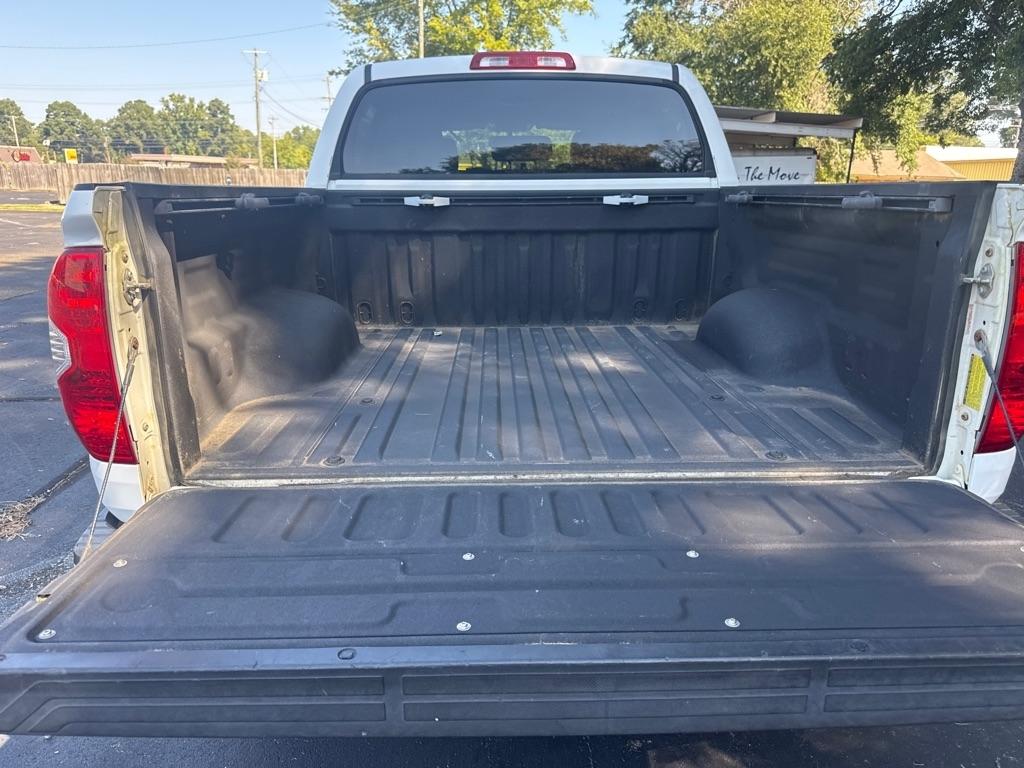 Toyota Tundra 2WD Truck CrewMax 5.7L V8 6-Spd AT LTD (Natl) 2015