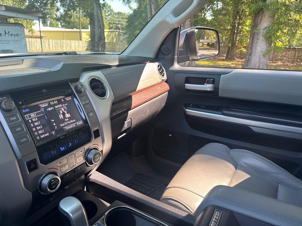 Toyota Tundra 2WD Truck CrewMax 5.7L V8 6-Spd AT LTD (Natl) 2015