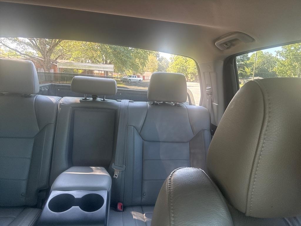 Toyota Tundra 2WD Truck CrewMax 5.7L V8 6-Spd AT LTD (Natl) 2015