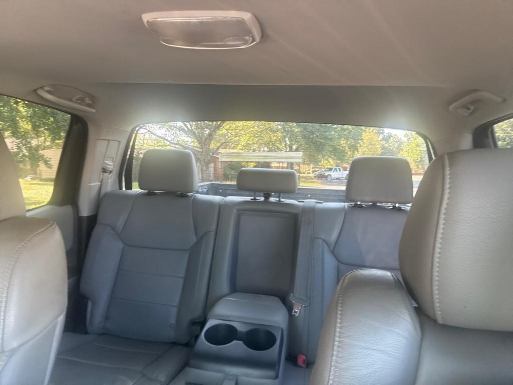 Toyota Tundra 2WD Truck CrewMax 5.7L V8 6-Spd AT LTD (Natl) 2015