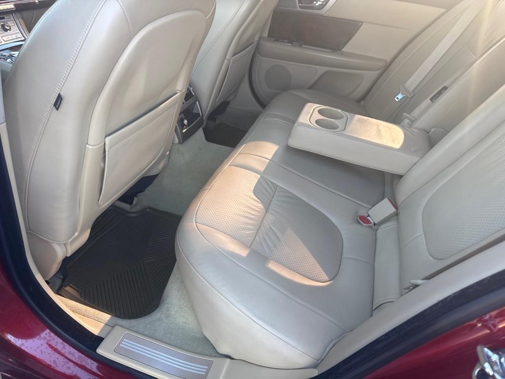 Jaguar XF 4dr Sdn Portfolio 2011