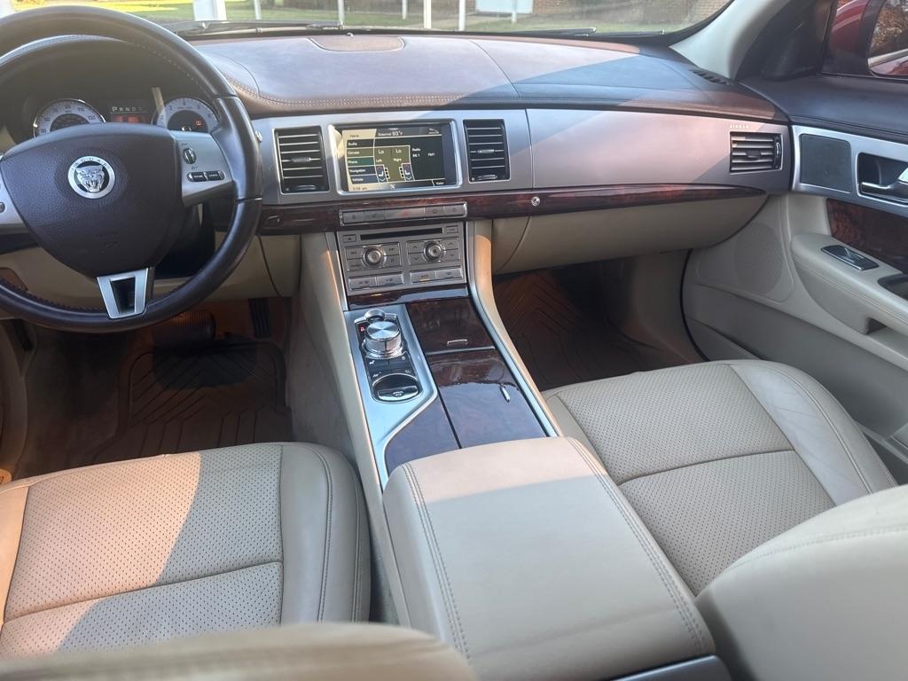 Jaguar XF 4dr Sdn Portfolio 2011