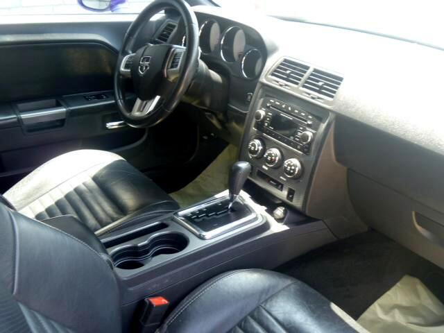 Image 5 of 2013 Dodge Challenger R/T