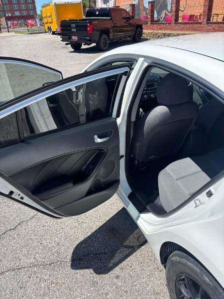 Kia Forte LX 6A 2017