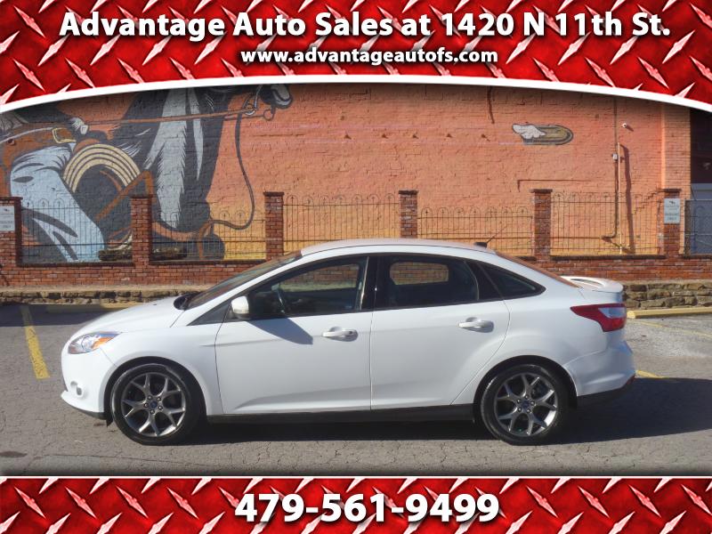 2014 Ford Focus SE's photo