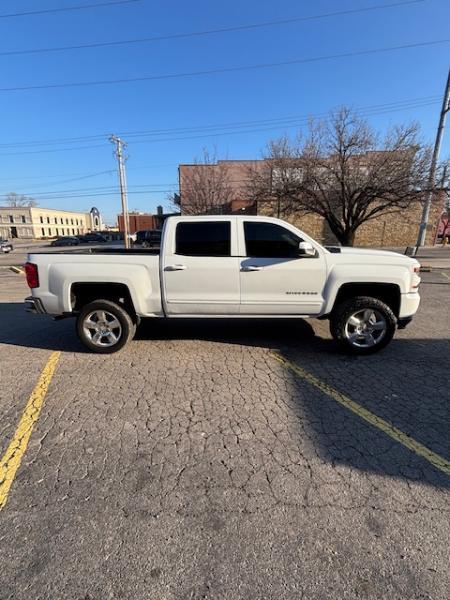 Chevrolet Silverado 1500 LT Crew Cab Long Box 4WD 2016