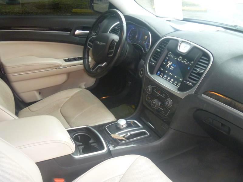 Chrysler 300 Limited AWD 2018