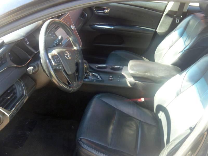 Toyota Avalon XLE 2016